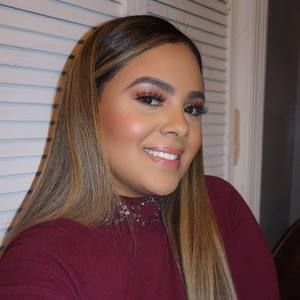 Meet your Posher, Paola